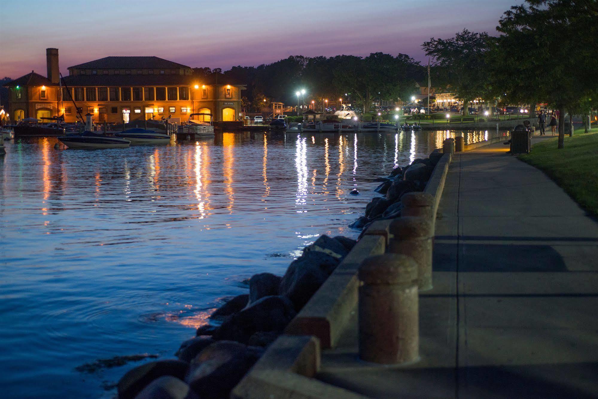 The Cove Of Lake Geneva Luaran gambar